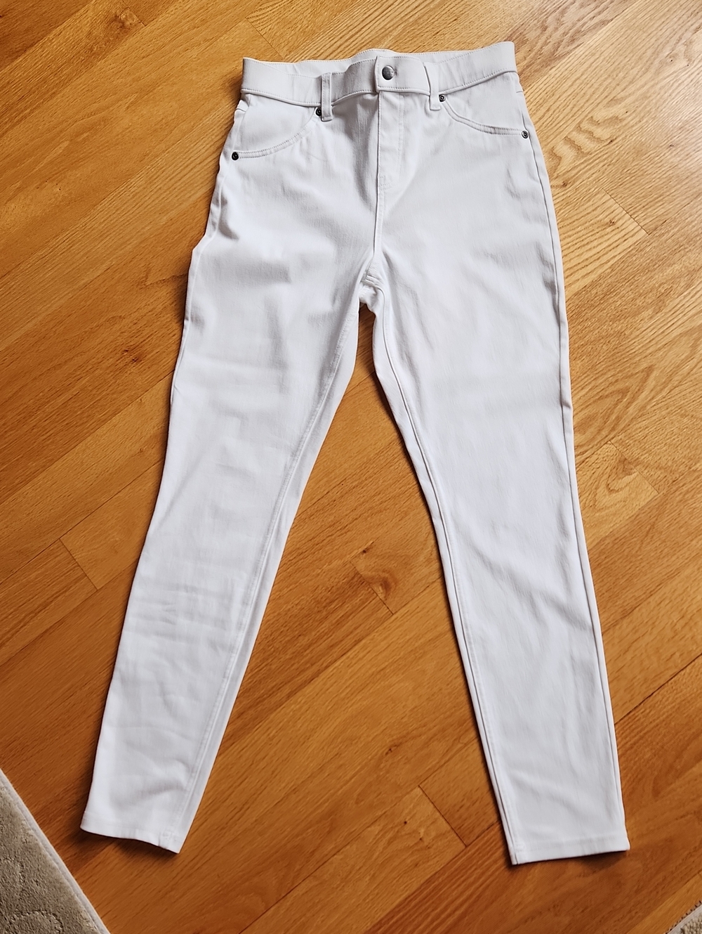HUE White Skinny High-Rise Jeans